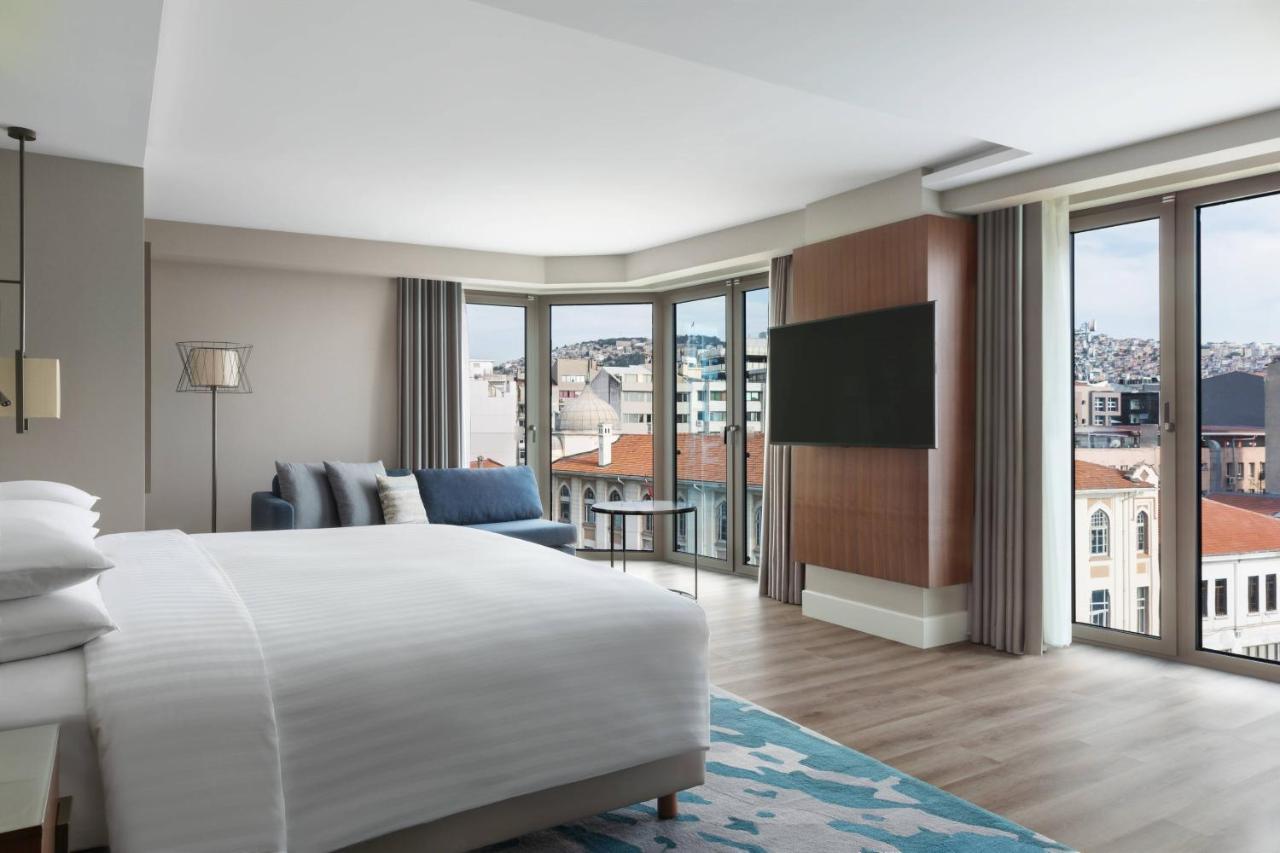 Izmir Marriott Hotel Exteriör bild Deluxe Suite