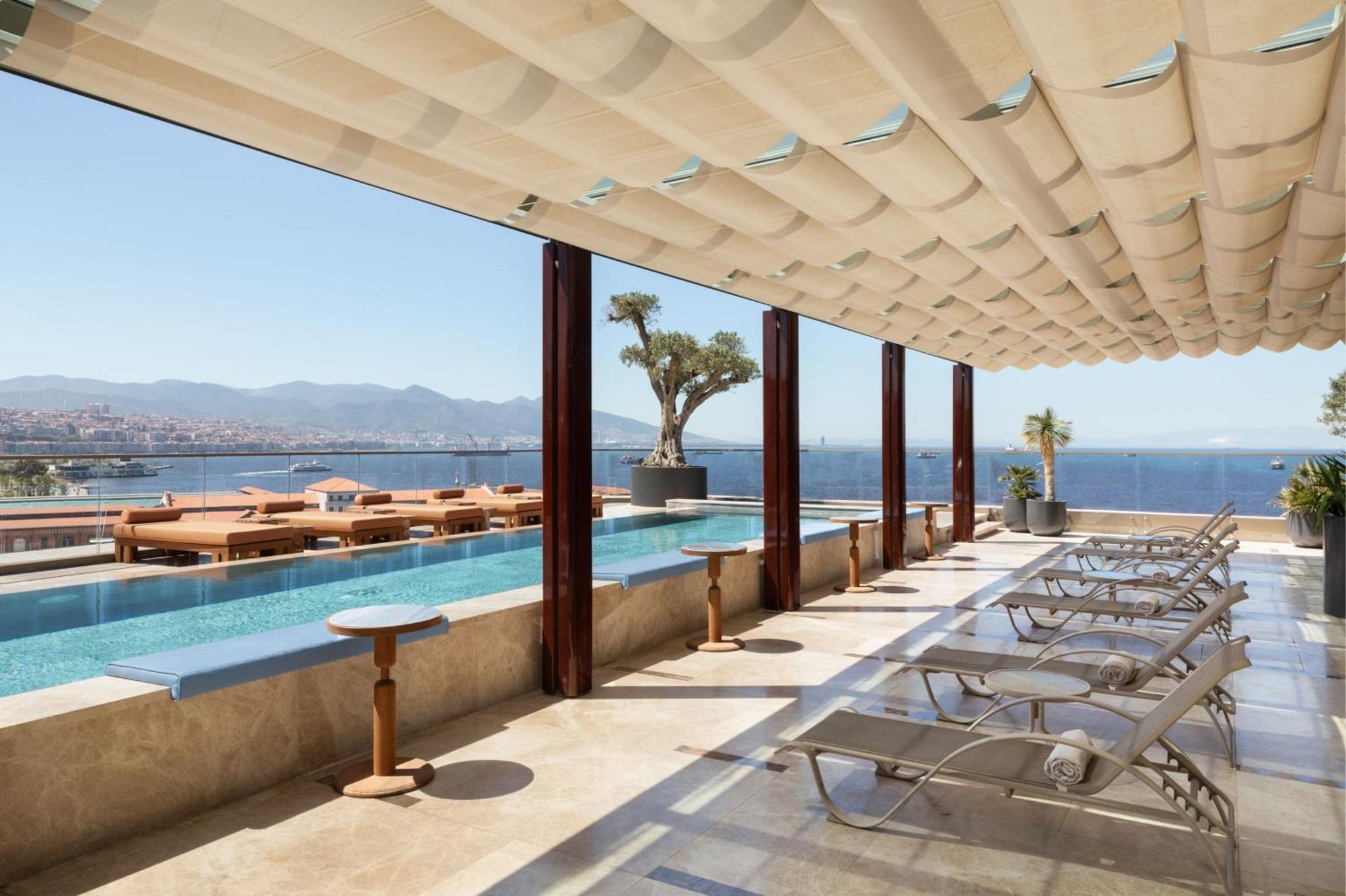 Izmir Marriott Hotel Exteriör bild The Westin Athens