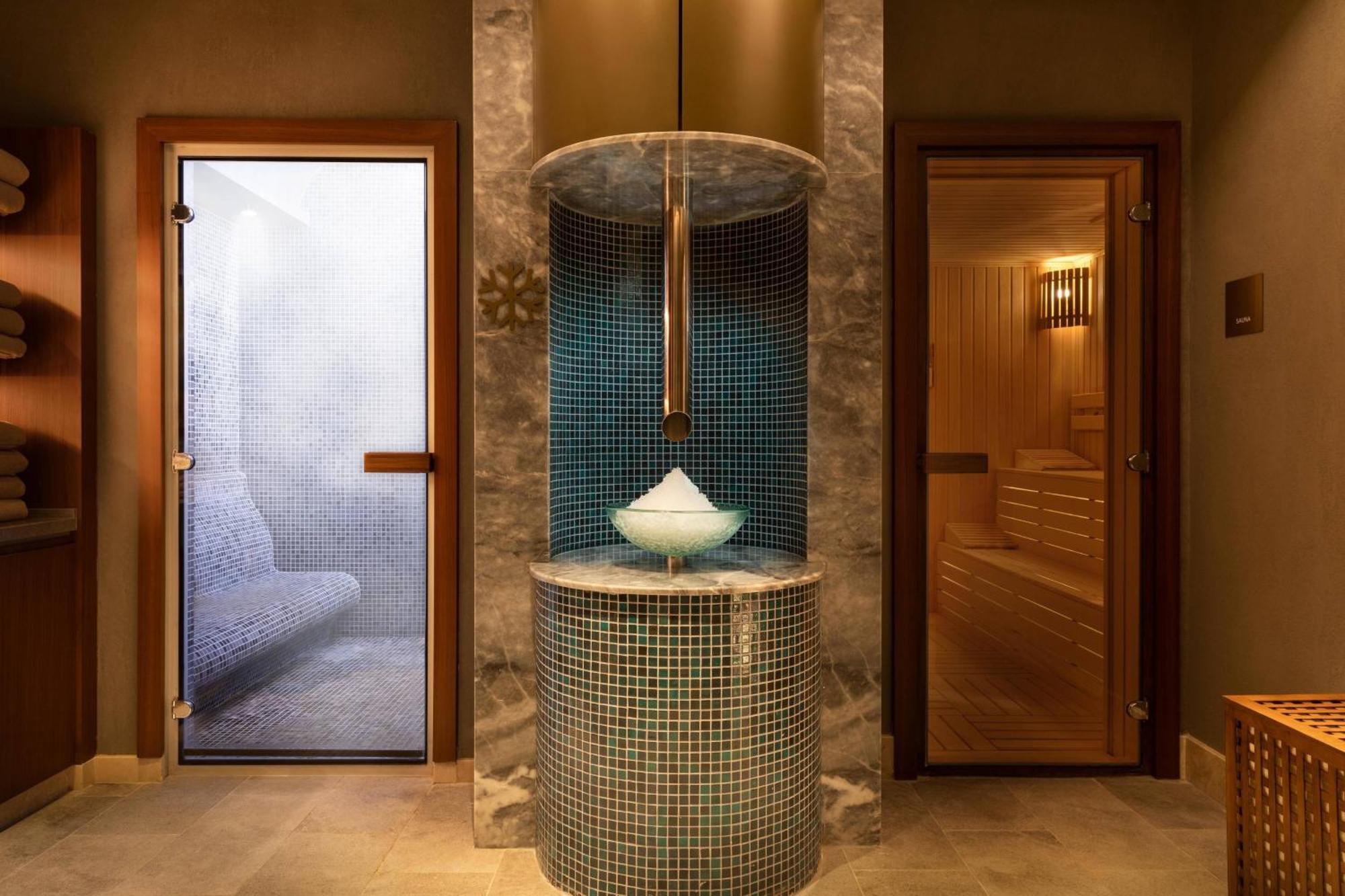 Izmir Marriott Hotel Exteriör bild Spa at The Oberoi, Mumbai