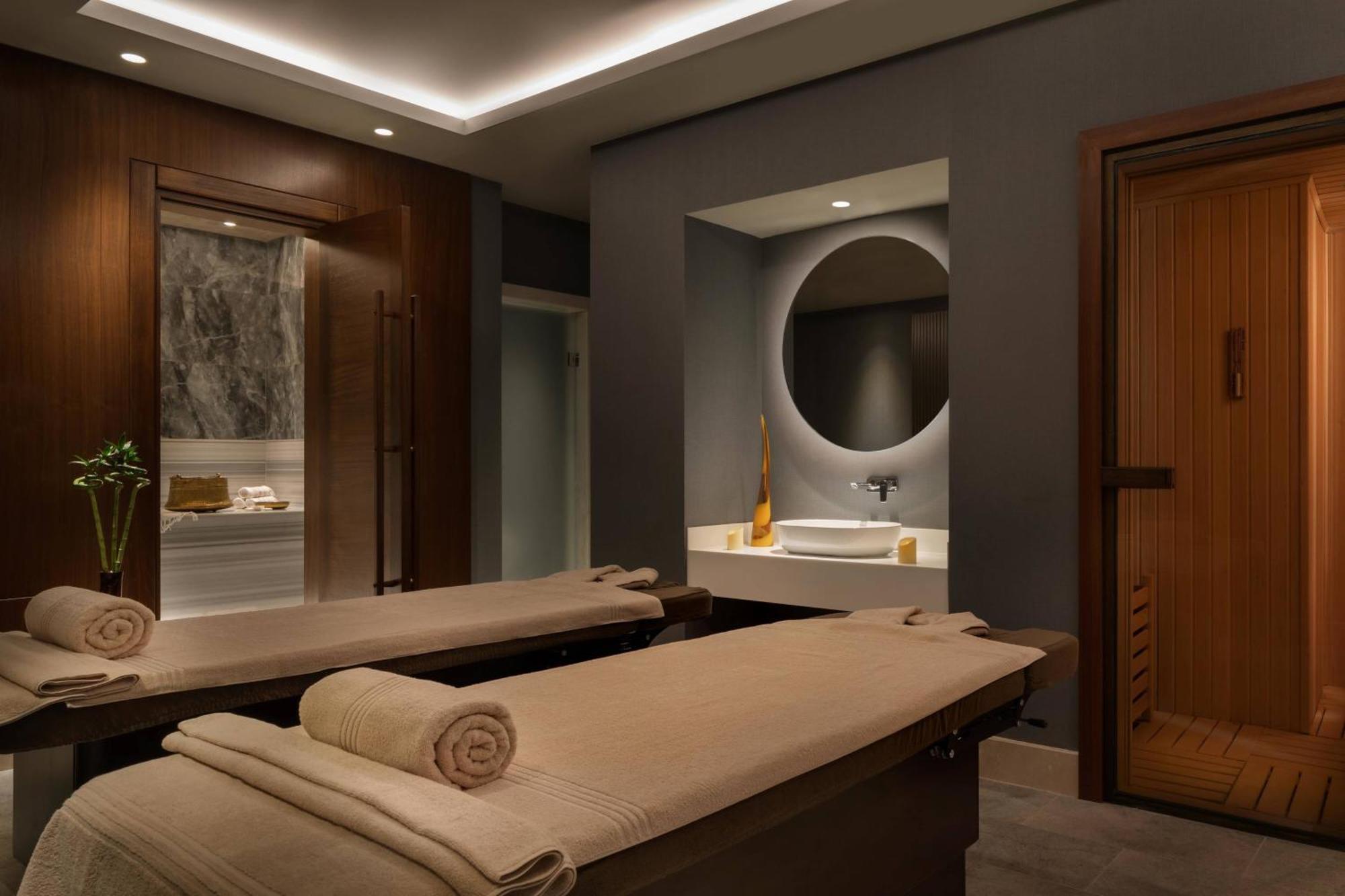 Izmir Marriott Hotel Exteriör bild Spa treatment room